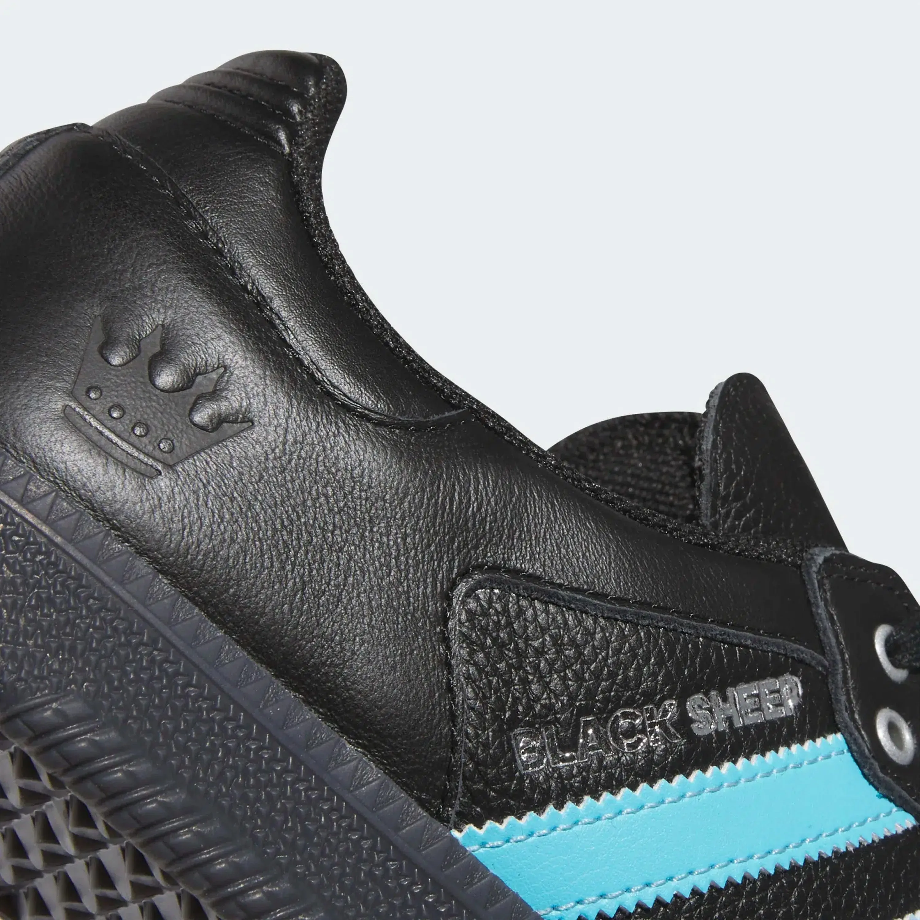 ADIDAS X CLTFC X BLACK SHEEP SAMBA ADV CORE BLACK/CLOUD WHITE/ICE BLUE
