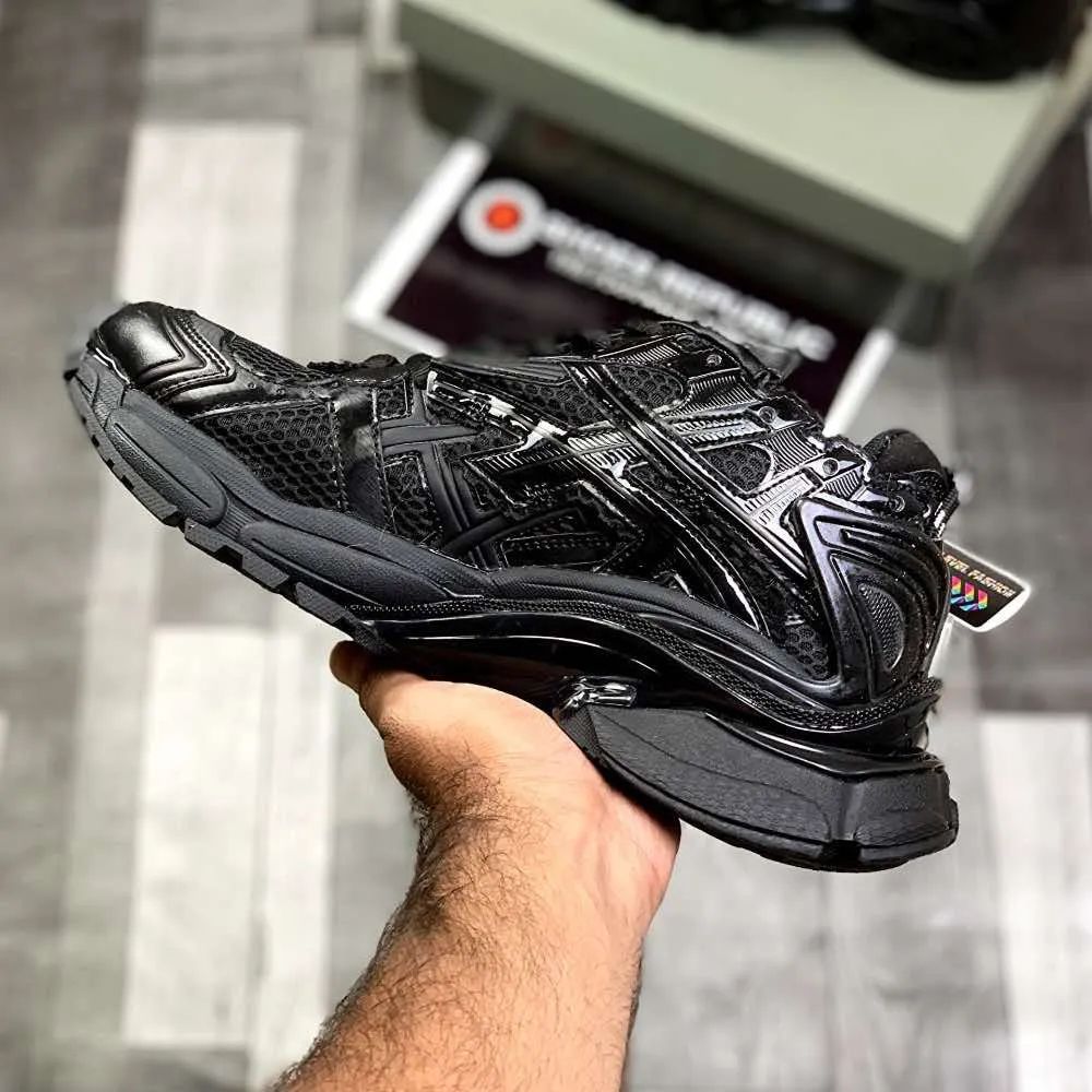Ballenciiaga Runner (Triiple Black)Top Premium Batch