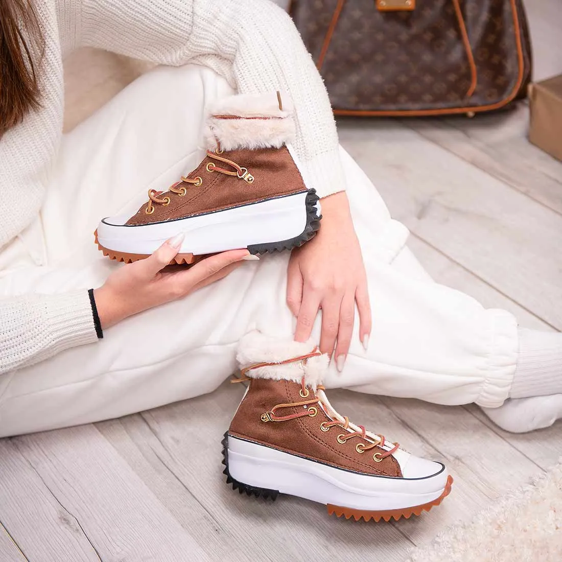 Converse Run Star Hike Alte - Scamosciato e Pelliccia bianca