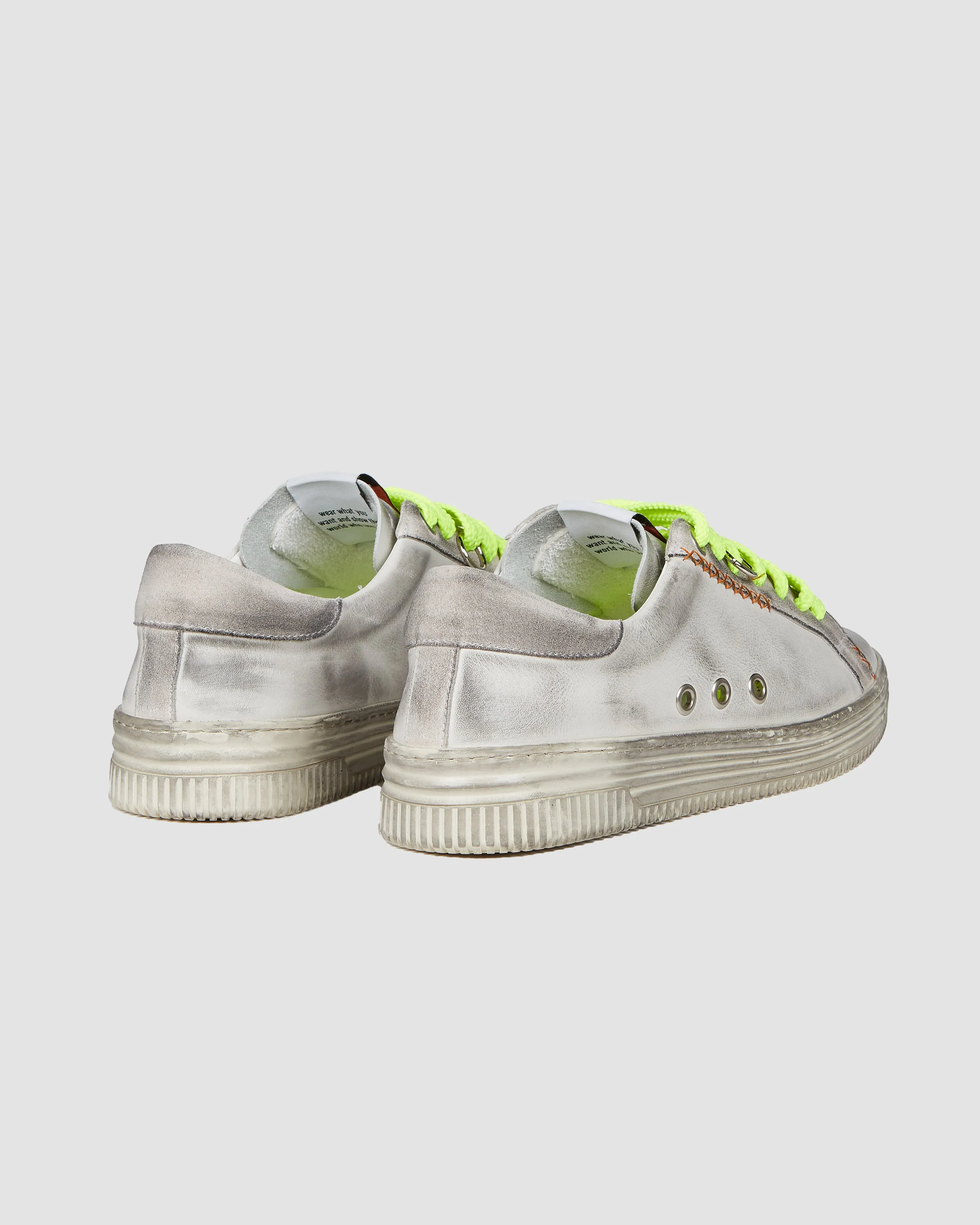LIGHTY ESSENTIAL TRAINERS IN WHITE