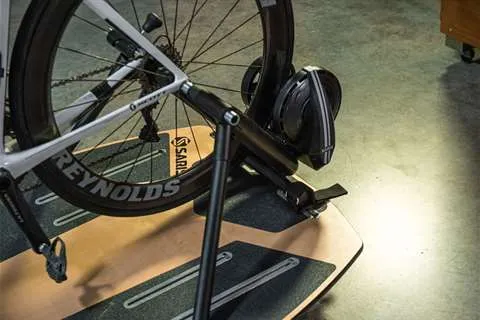 Saris Indoor - Home Trainer | M2 Wheel On Smart Trainer