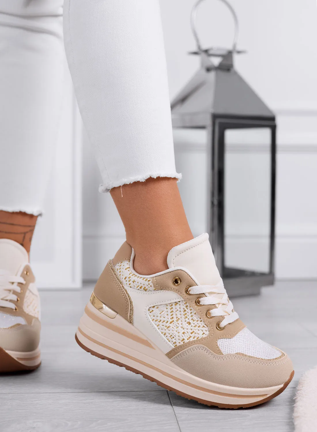 SELLY - Beige Sneakers with Wedge and Embroidered Details