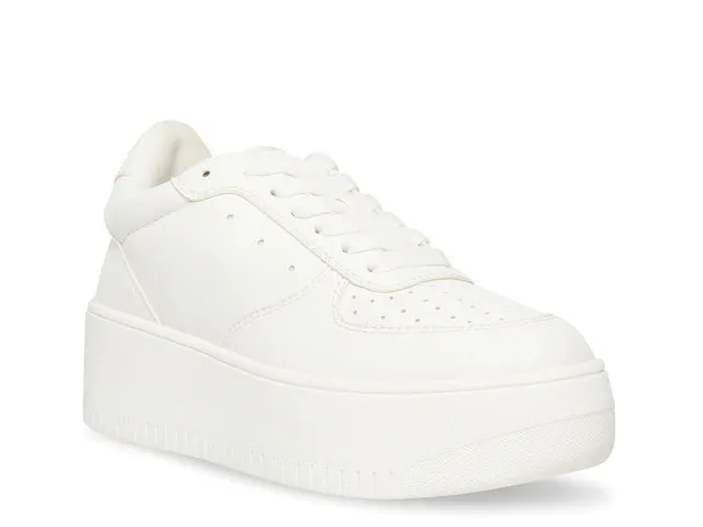 Steve Madden Rockaway White/Silver Lace Up Rounded Toe Low Top Fashion Sneakers