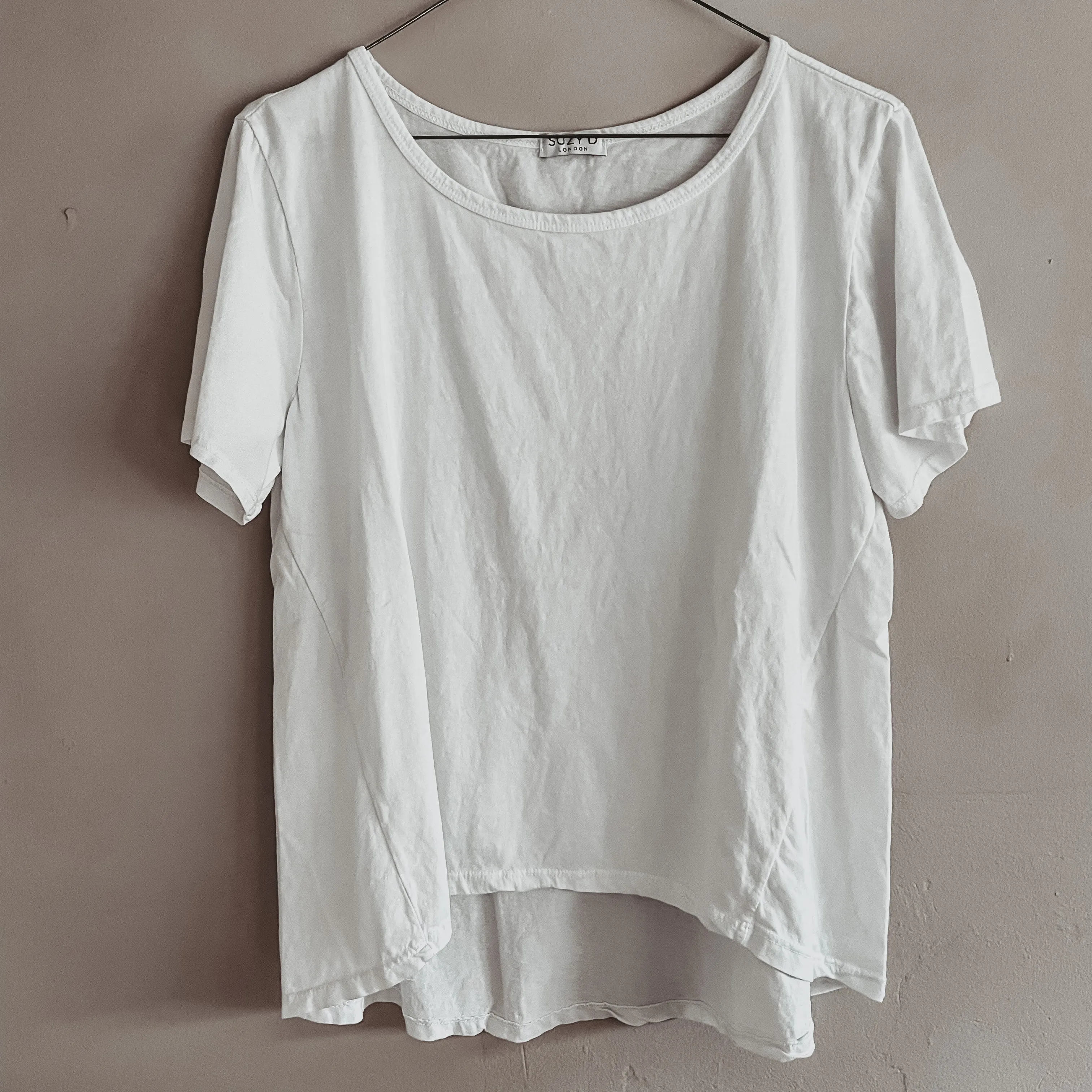 THE PERFECT WHITE TEE *new*