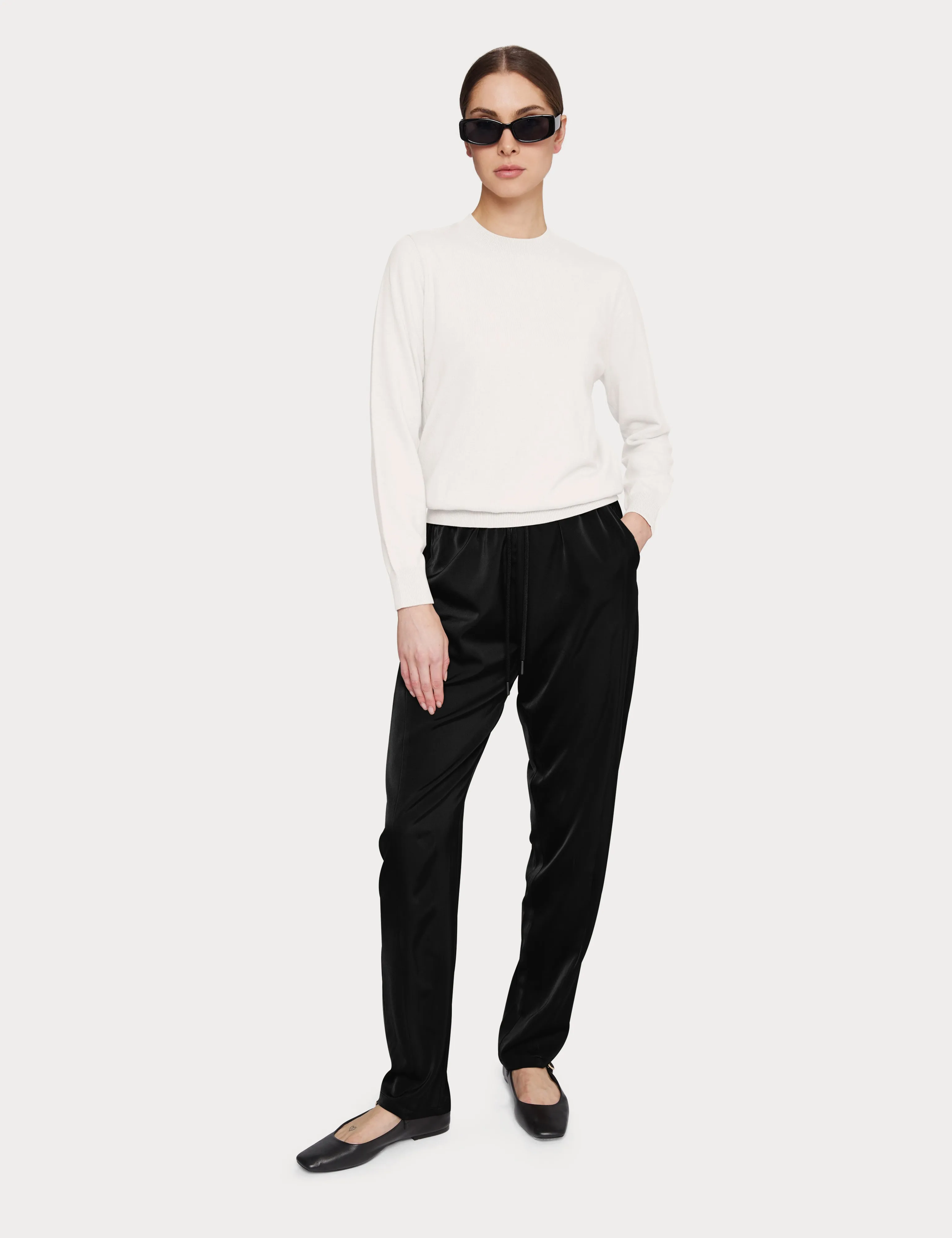 Vera Satin Jogger Black