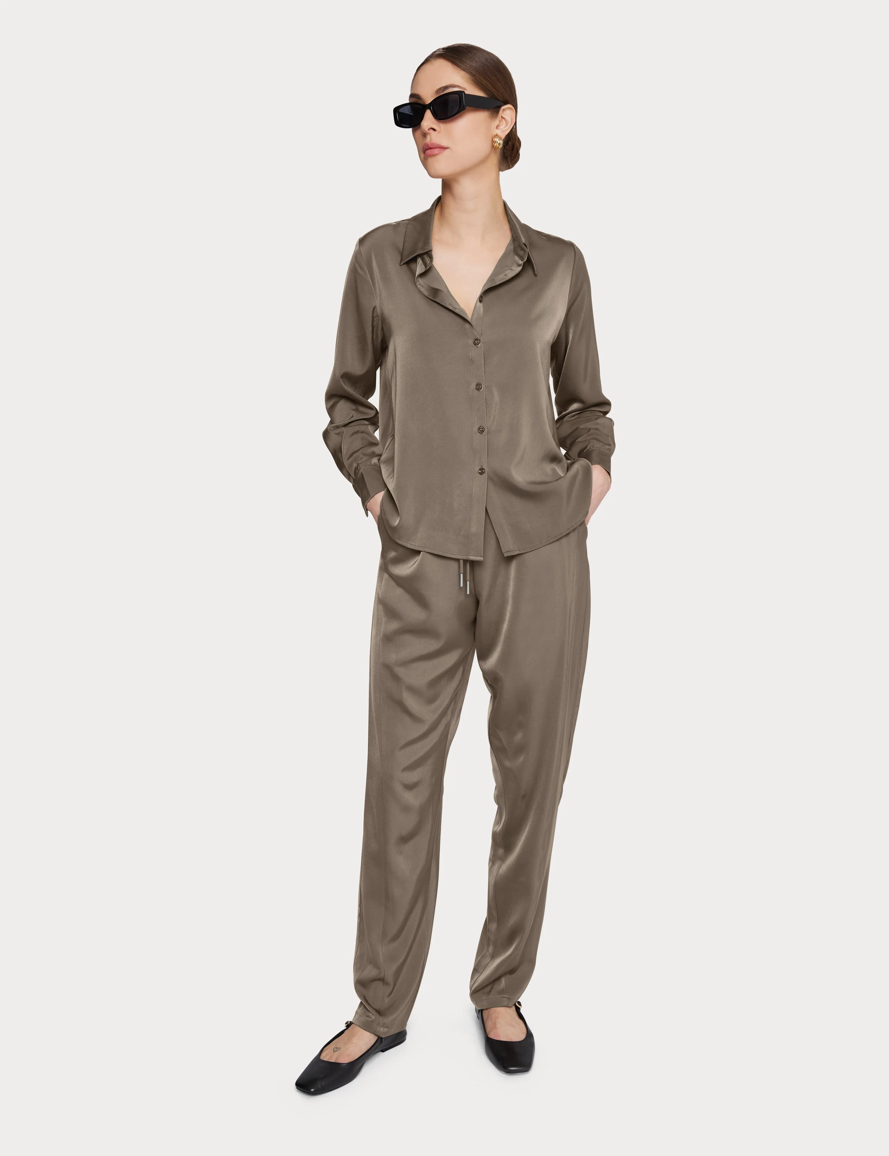 Vera Satin Jogger Olive
