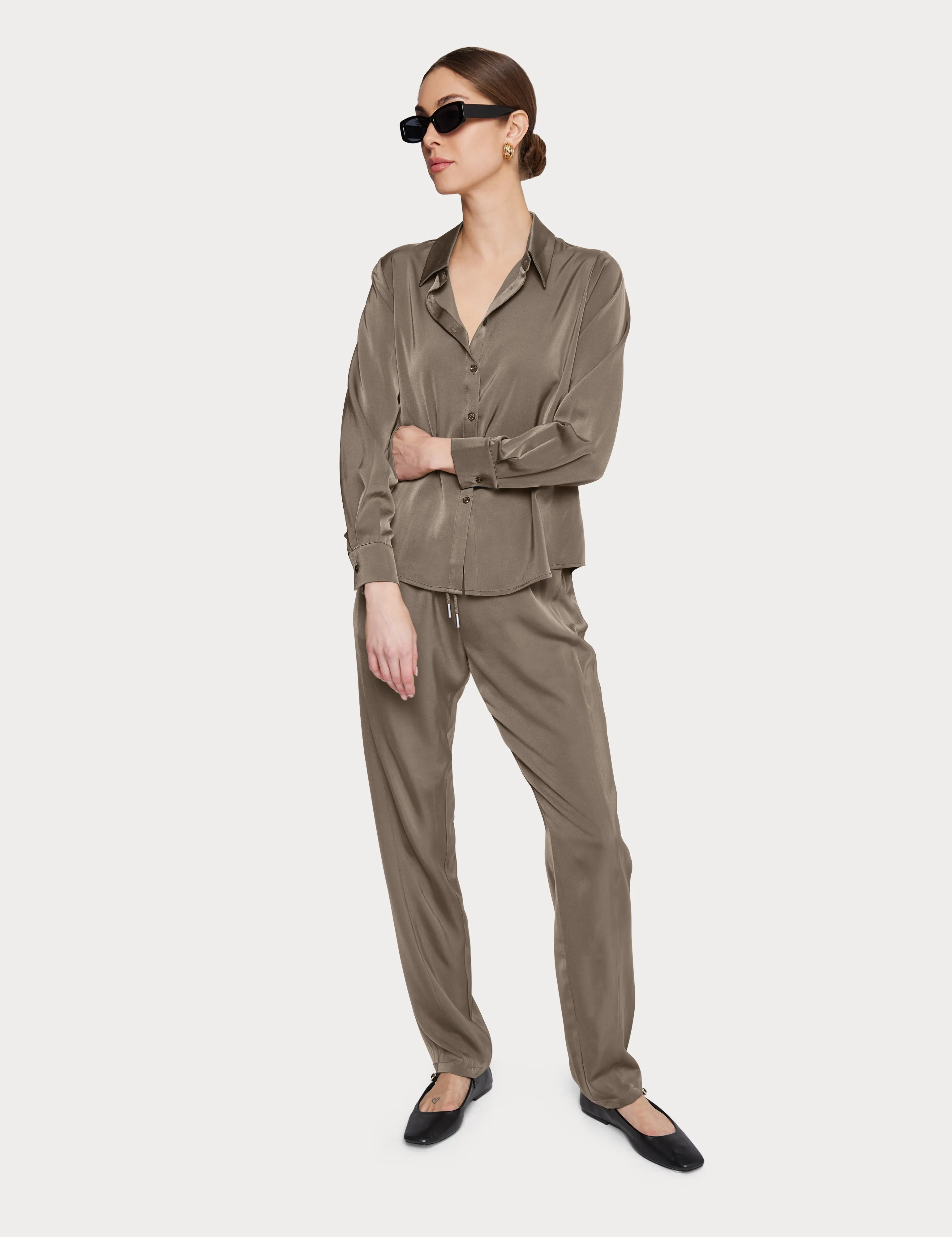 Vera Satin Jogger Olive