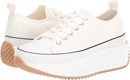 Winner Sneakers in White Fabric