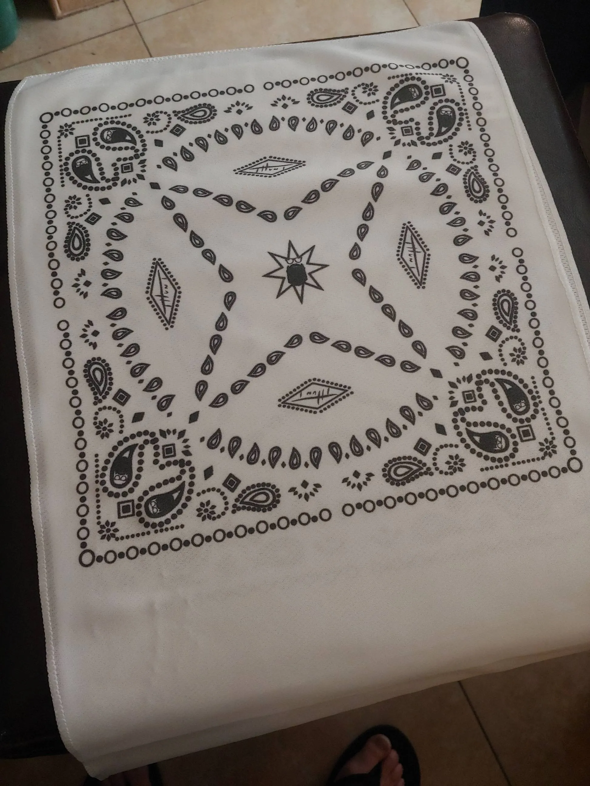 Workout Towel - Paisley Grey - 12 X 34